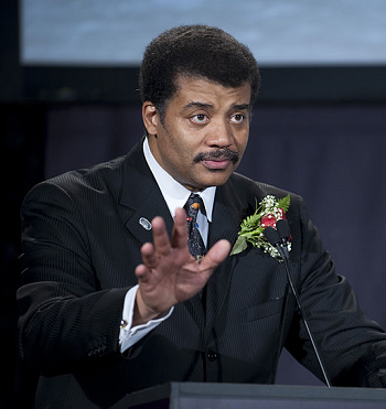 Retrato de Neil deGrasse Tyson.
