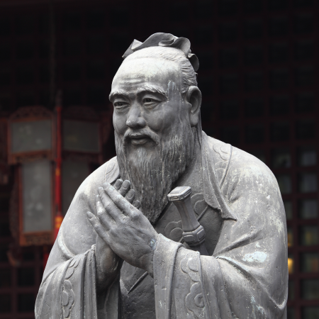Estatua de Confucio