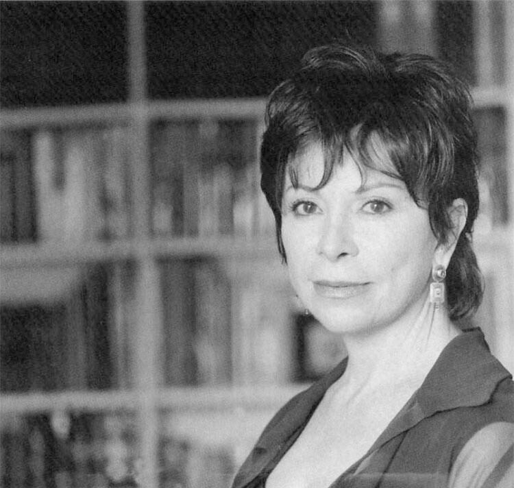 Biografia de Isabel Allende Llona, una de las voces más destacadas de la literatura.