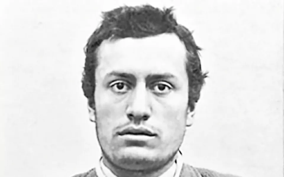 el joven Mussolini socialista